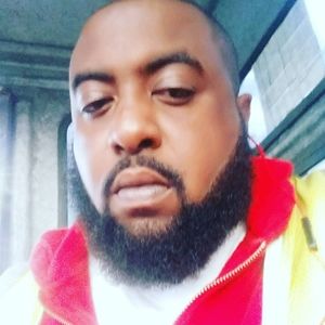 Meet your Posher, Larry